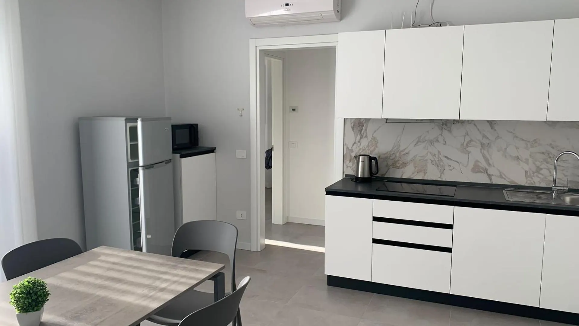 Matilde Apartments كاوْرلي 0*,  إيطاليا